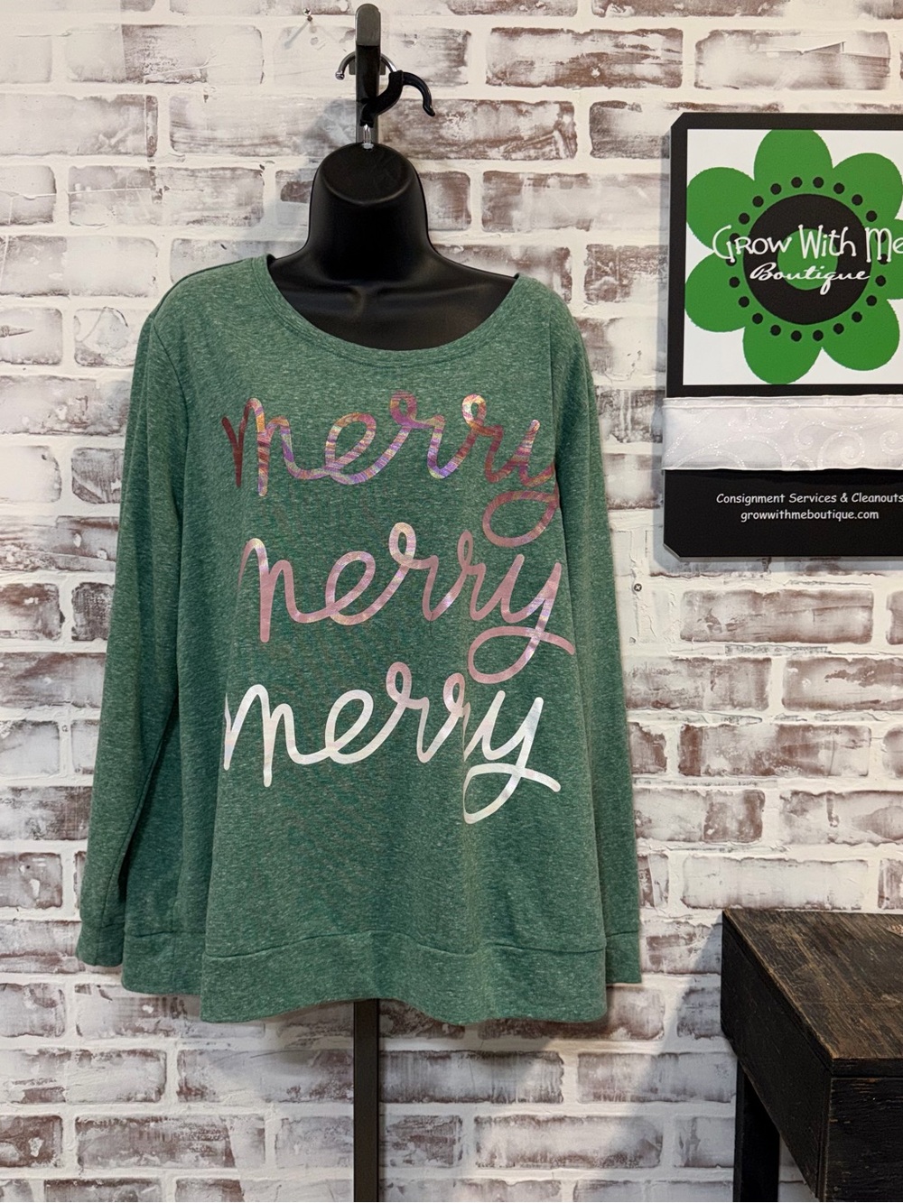 Holiday Time Green 'Merry' Graphic Crewneck Sweatshirt 1X